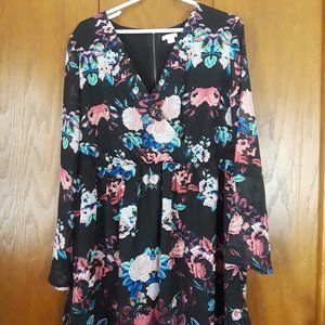 Xhilaration Floral Lace V-Kneck Dress